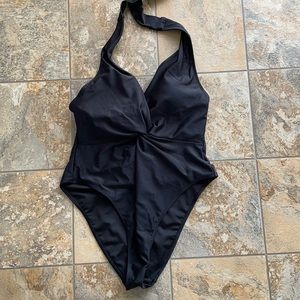 XL bathing suit